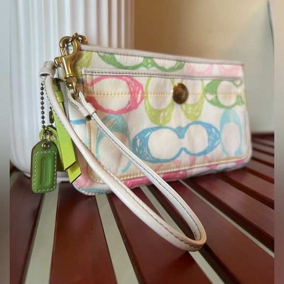 VINTAGE Colorful Coach Wristlet - Picture 6 of 6